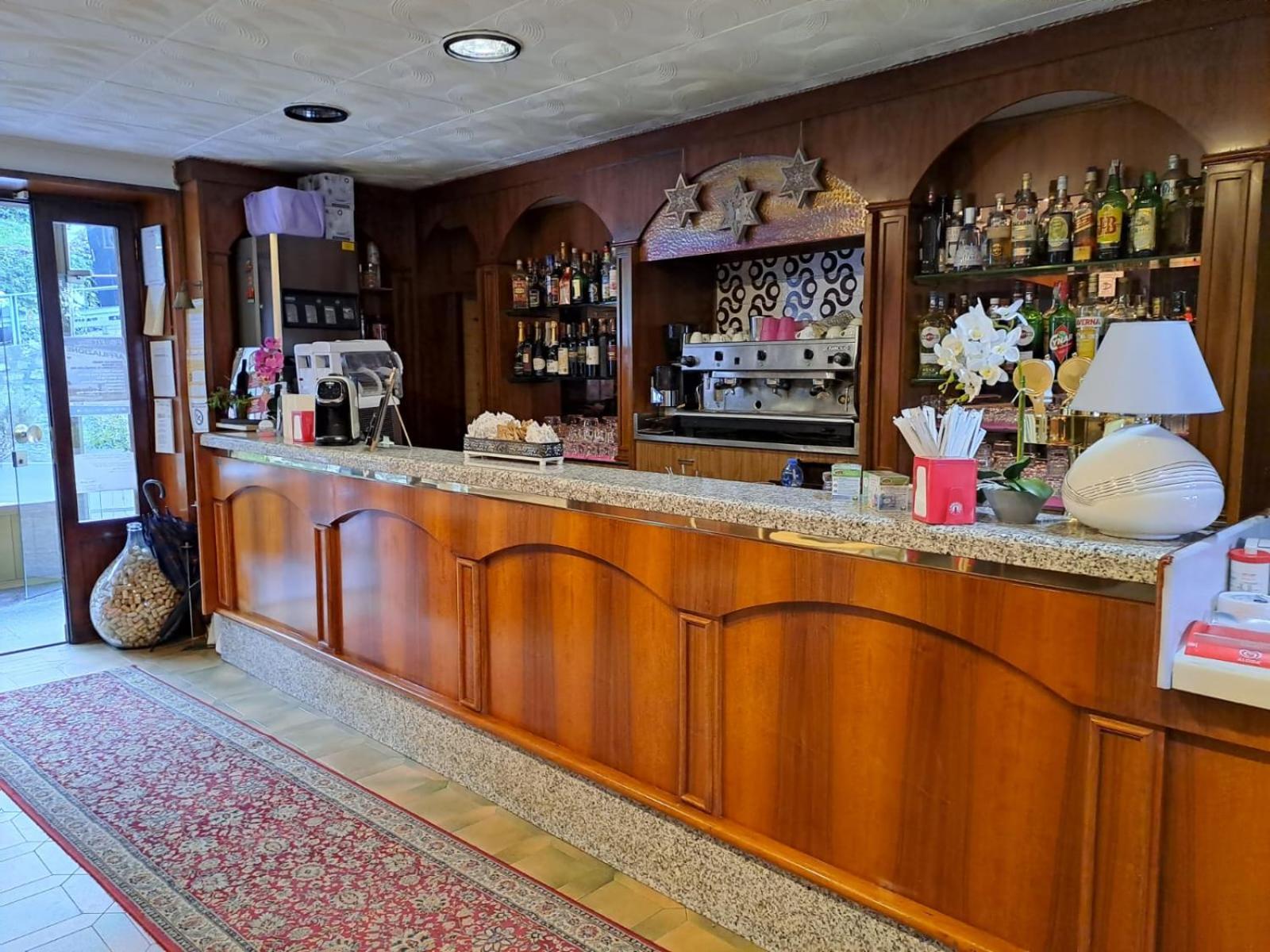 Magreglio Provinciale 79酒店 外观 照片